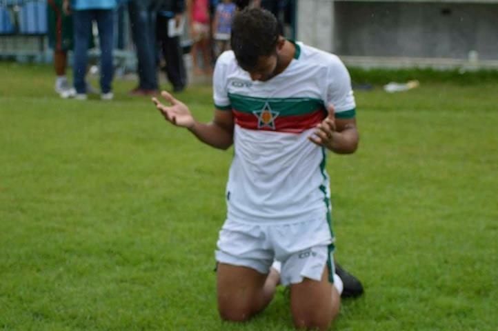 Portuguesa vence na estreia de João Carlos