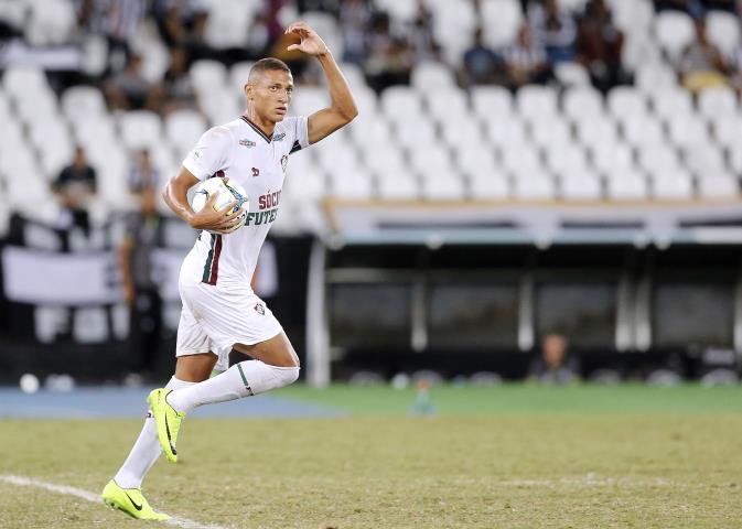 Fluminense vence mais um clássico no Carioca
