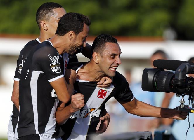 Vasco supera o Nova Iguaçu e enfrenta o Flamengo na semifinal da Taça Rio