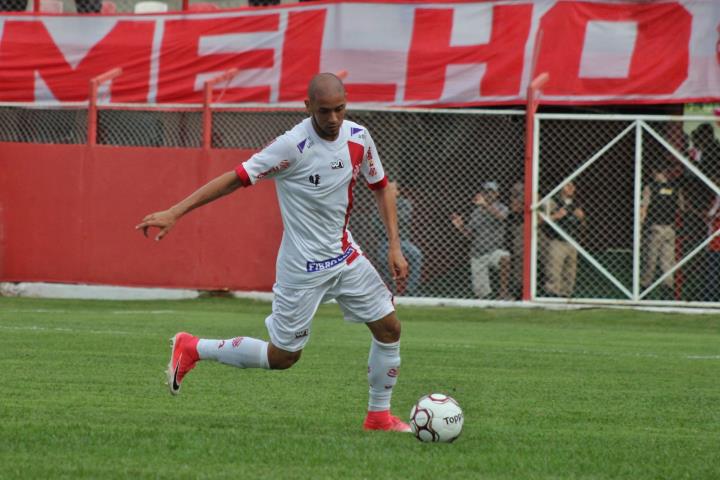 Hygor Guimarães mostra confiança no Bangu para manter os 100% na Série D