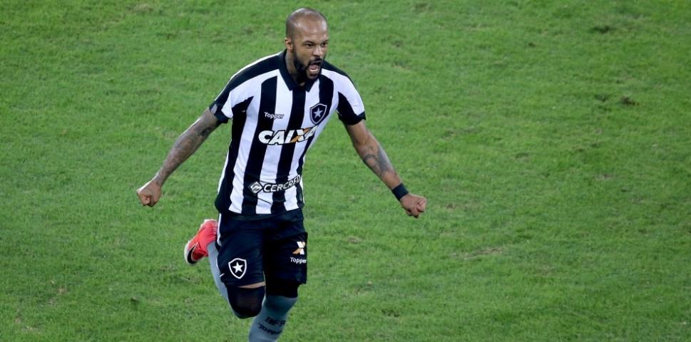 Botafogo vence o Bahia no Nilton Santos
