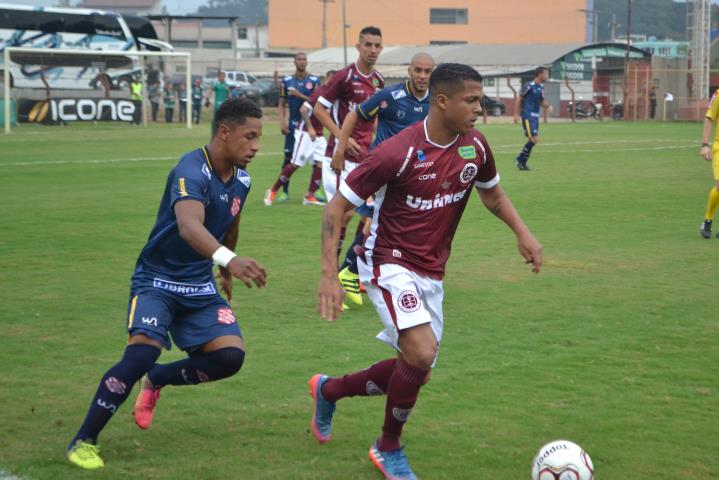 Bangu empata com Desportiva e segue líder do seu Grupo