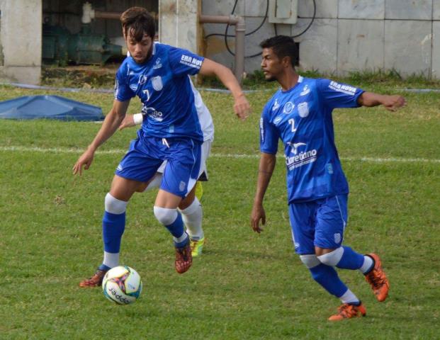 Goytacaz goleia e segue líder da Série B1