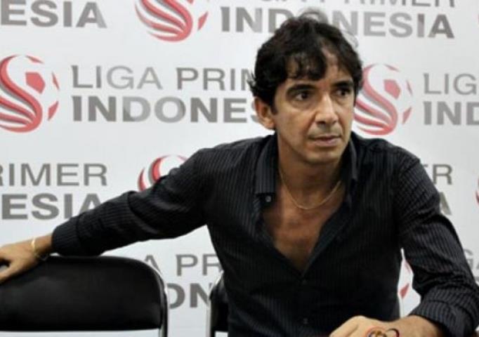 Luciano Leandro é o novo treinador do Macaé