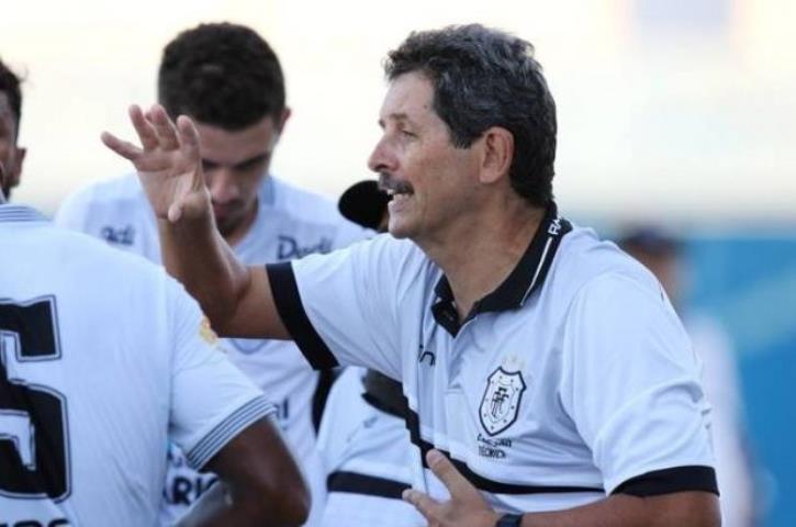 Duílio deixa o comando do Americano