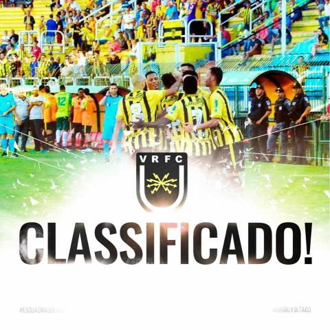 Voltaço perde, mas se classifica para as quartas de final