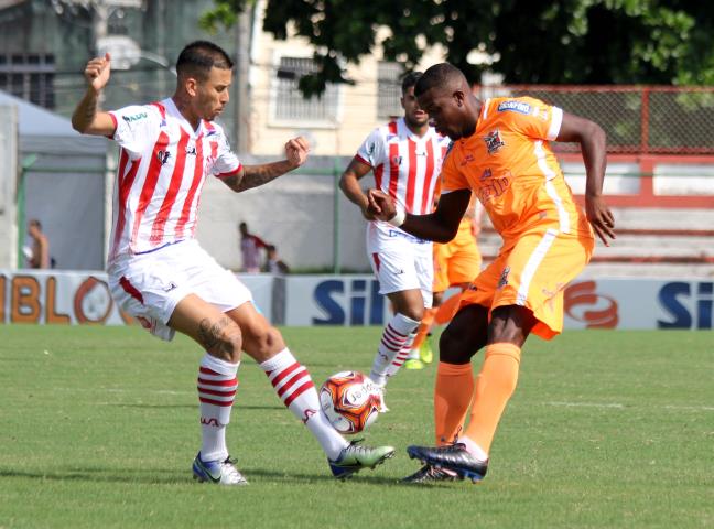Bangu e Nova Iguaçu ficam no 0 a 0