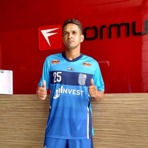 Goytacaz apresenta mais um reforço