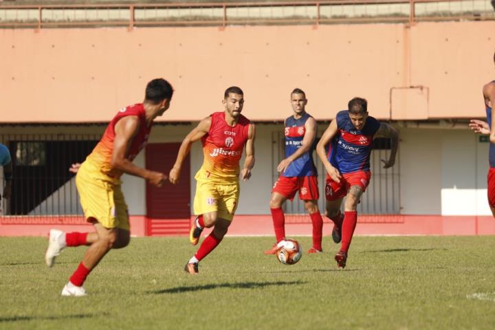 America e Bangu empatam em jogo-treino