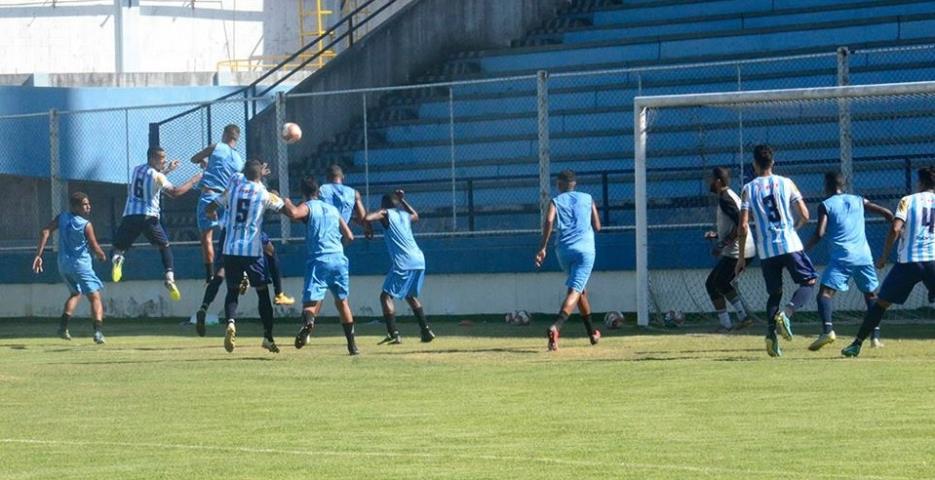Macaé goleia o Ceres em amistoso