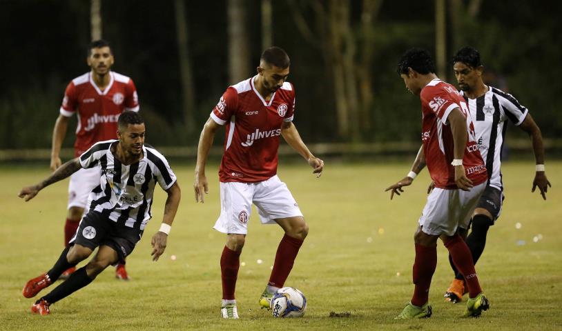 Empate ruim para America e Resende