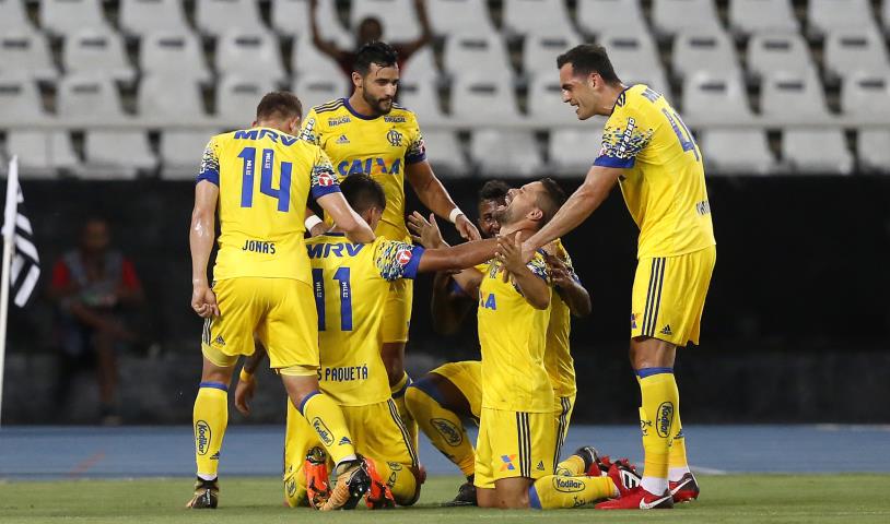 Fla vence o Madureira no Nilton Santos