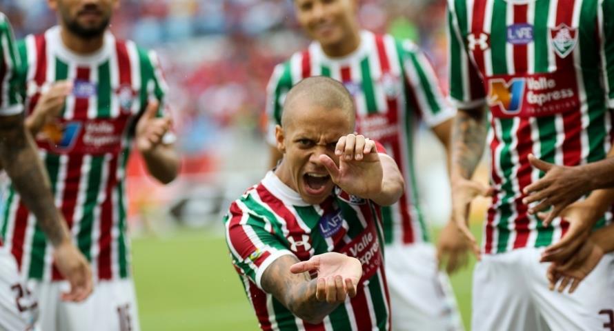 Fluminense goleia o Flamengo em clássico na Arena Pantanal