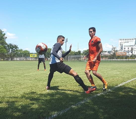 Voltaço vence Nova Iguaçu em jogo-treino