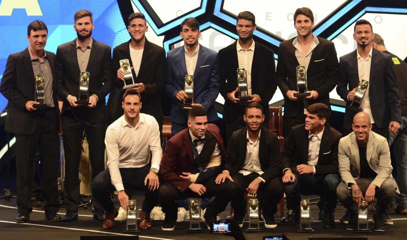 FERJ premia os melhores do Campeonato Carioca