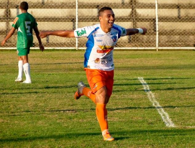 Bruno Veiga reforça o Duque de Caxias