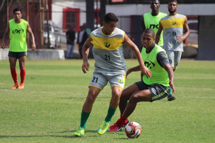 7 de Abril e America empatam em jogo-treino