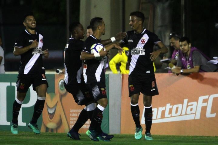 De virada, Vasco vence o América/MG