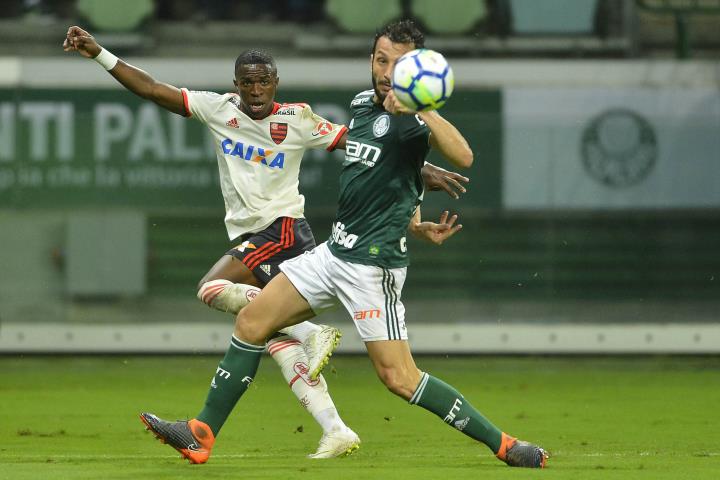 Flamengo arranca empate na Arena Palmeiras