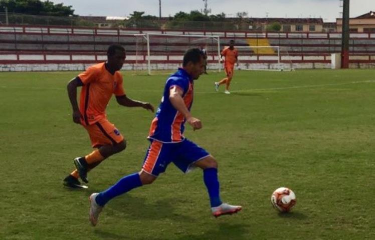 Duque de Caxias bate o Audax Rio e cola no G-2 do Grupo B