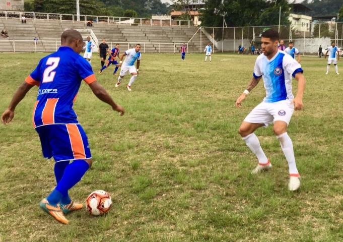 Duque de Caxias vence a terceira seguida na Série B1