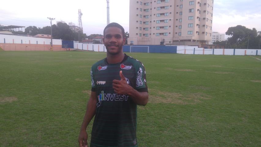 Com nome de herói, Layon espera ajudar Carapebus na reação contra o rebaixamento