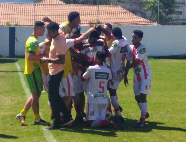 Santa Cruz vence o Itaboraí