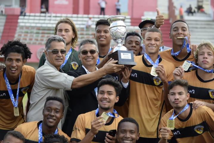 Tigres conquista a Taça Corcovado Sub-20