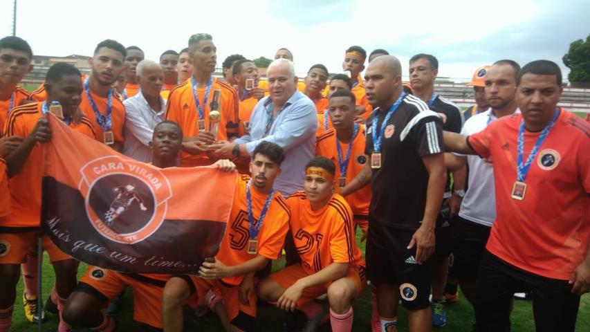 Cara Virada conquista o Amador da Capital Sub-17