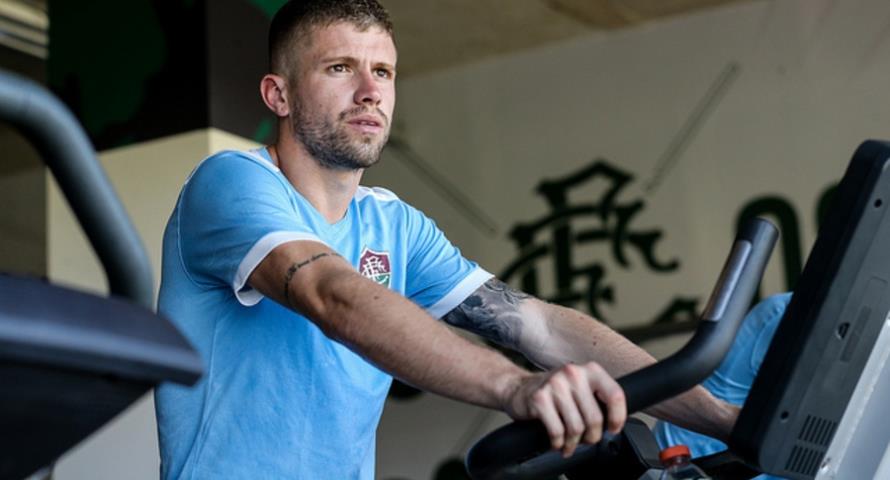 Fluminense confirma a contratação de Caio Henrique