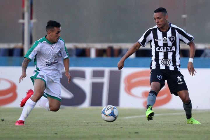 Cabofriense derrota o Botafogo de virada