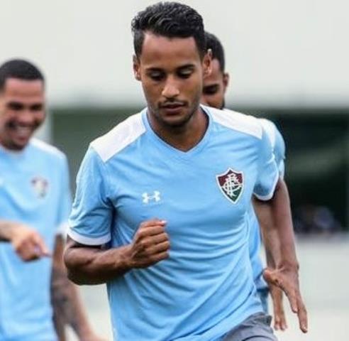 Fluminense oficializa Mateus Gonçaleves