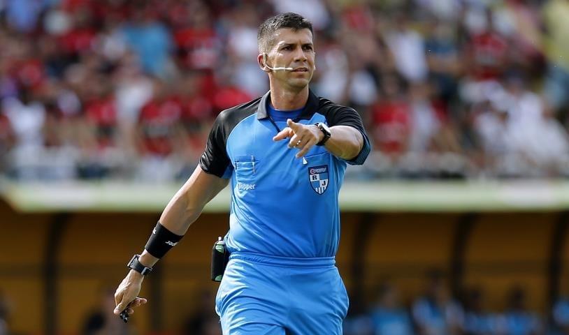 Bruno Arleu entra para o quadro da FIFA