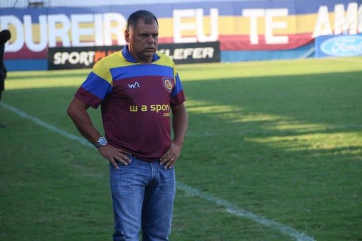 Madureira anuncia Toninho Andrade como técnico do Carioca