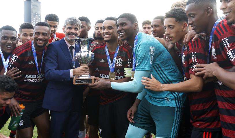 Flamengo conquista o Torneio OPG