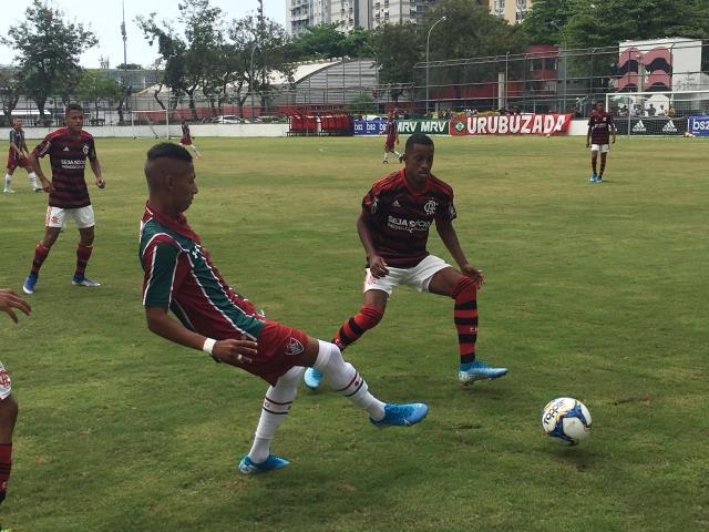 Sub-17: Fluminense abre boa vantagem na final do Estadual
