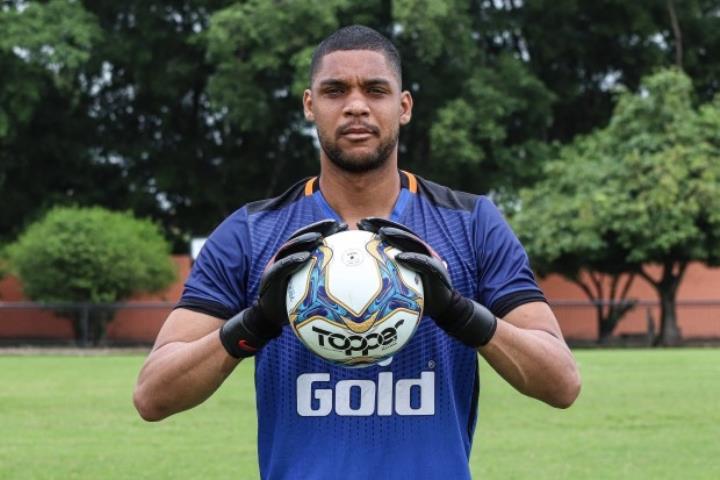 Nova Iguaçu acerta contratação do goleiro Zé Carlos