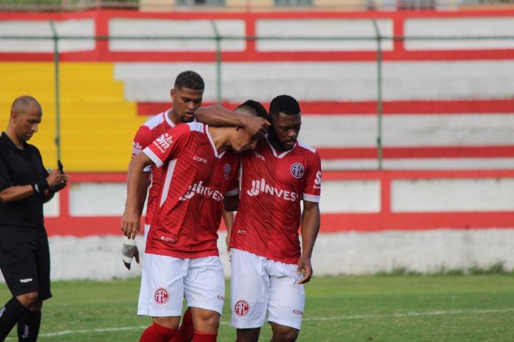 America vence o Goytacaz no encerramento do Grupo X
