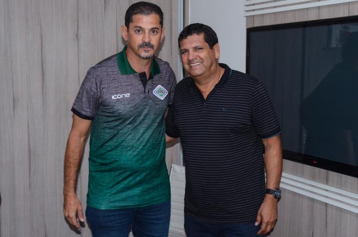 Valdir Bigode é o novo treinador da Cabofriense