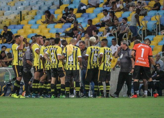 Voltaço mira recuperação no Carioca diante do Flamengo