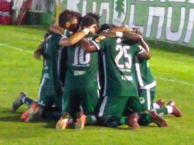 Boavista vence e virtualmente se garante na fase principal