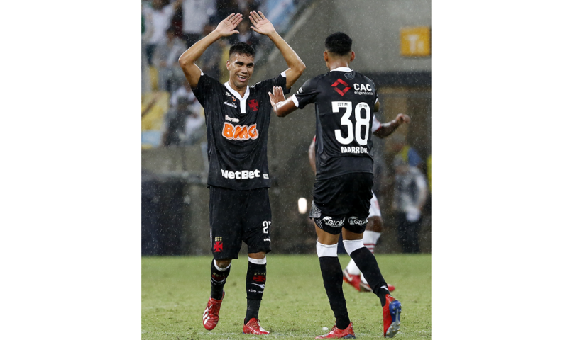 Tiago Reis volta a marcar e Vasco está na final da Taça Rio