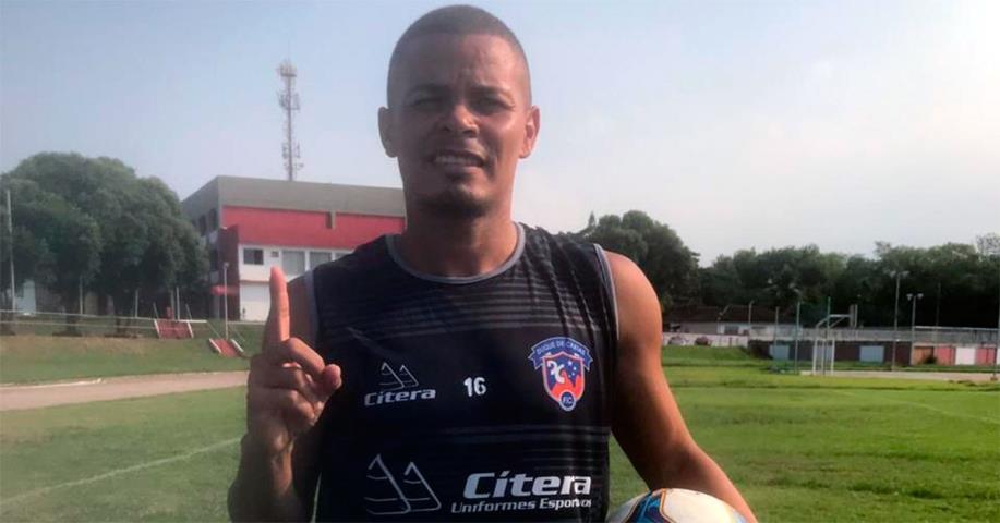 Duque de Caxias anuncia a contratação de Kariri