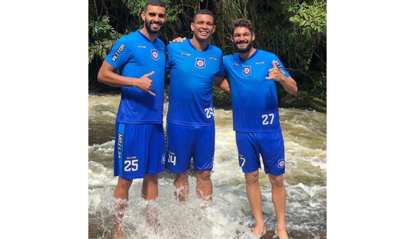 Frizão realiza período de treinos no CT de Salinas