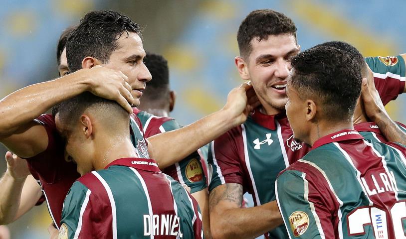 Flu goleia o Cruzeiro no Maraca