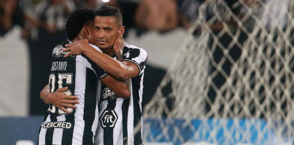 Bota goleia e se classifica para as oitavas da Sula