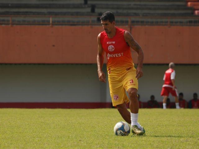 Vladimir garante união e empenho do America na ausência temporária de Luizinho