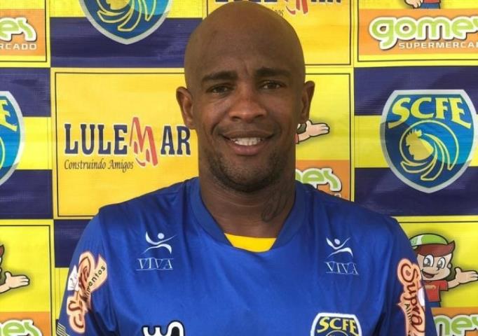 Sampaio Corrêa anuncia a contratação de Alexandro