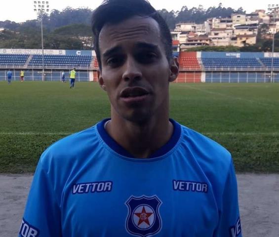 Frizão anuncia os retornos de Jefinho e Maycon Douglas