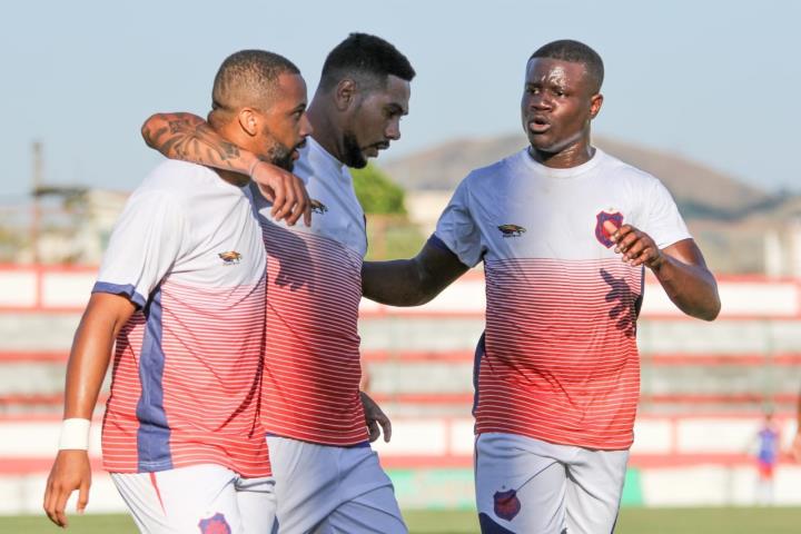 Cesso vence mais uma na Taça Santos Dumont